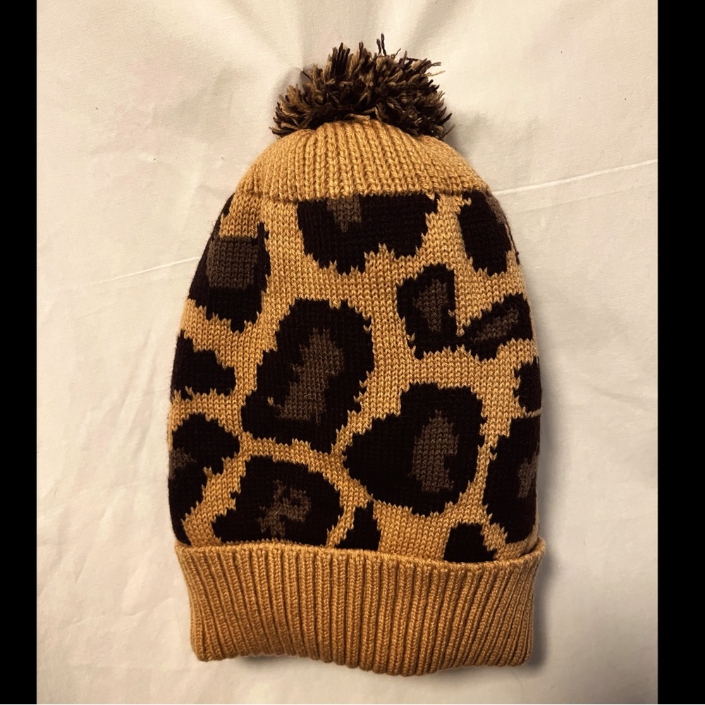 Myra leopard print beanie